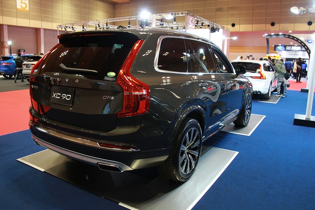 VOLVO「XC90」(リア)