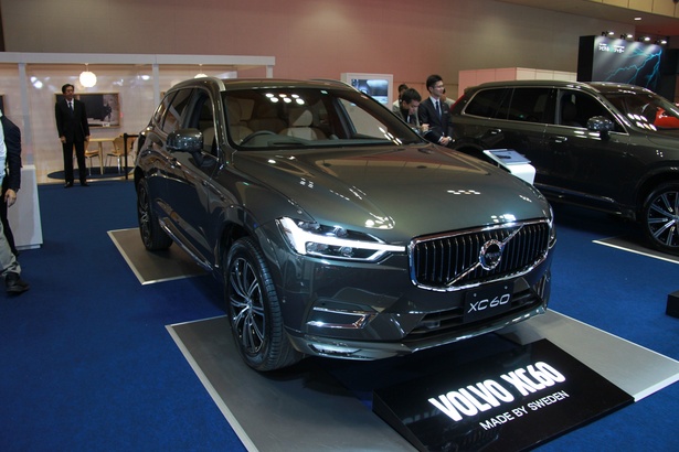 VOLVO「XC60」(フロント)