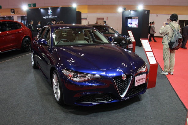 Alfa Romeo「GIULIA」(フロント) 