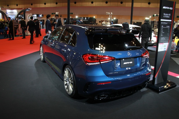 Mercedes-Benz「AMG A35 Edition1」(リア)