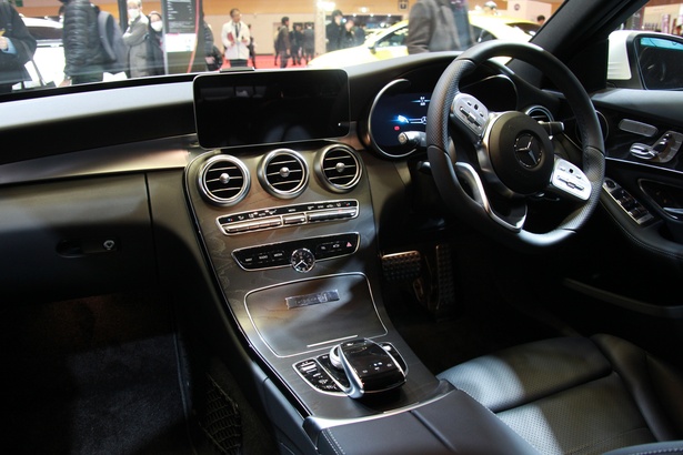 Mercedes-Benz「C200 Laureus Edition」(内装)