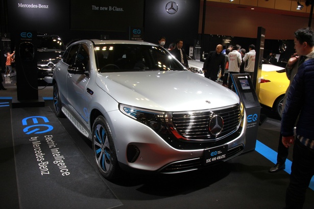 Mercedes-Benz「EQC 400 4MATIC」(フロント) 