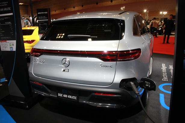 Mercedes-Benz「EQC 400 4MATIC」(リア)