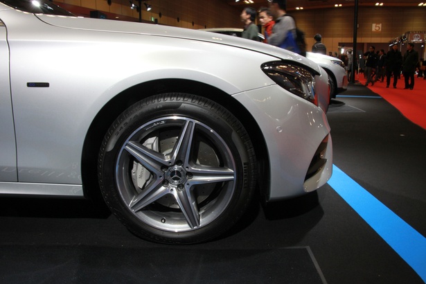 Mercedes-Benz「E350de」(ホイール)