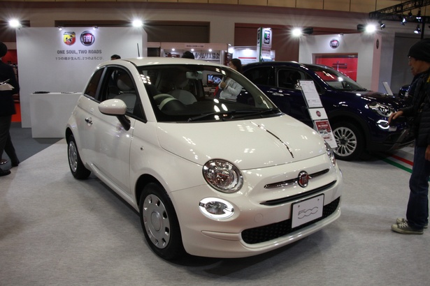 FIAT「500 1.2 POP 地域限定者」(フロント)
