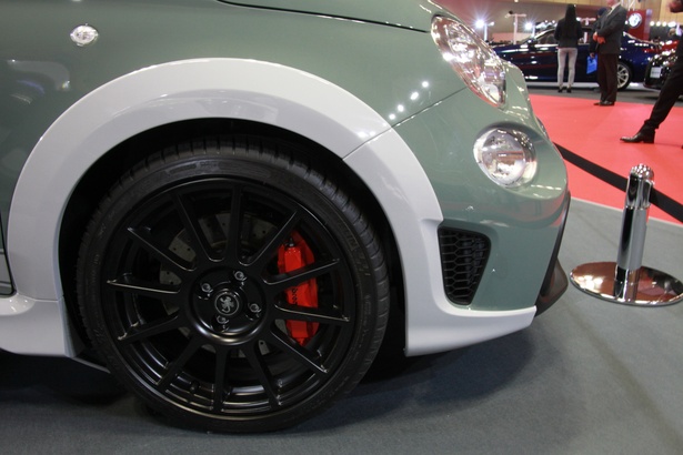 ABARTH「ABARTH 695 70° ANNIVERSARIO」(ホイール)