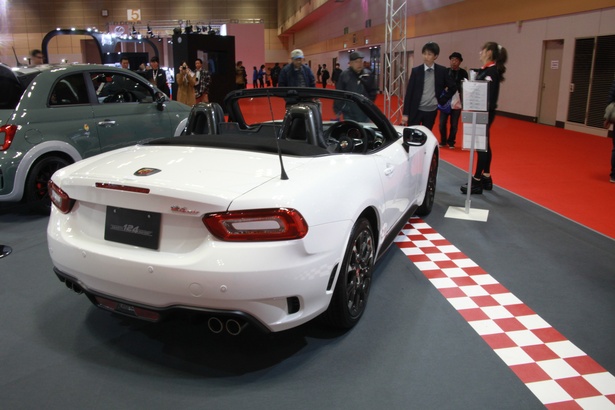 ABARTH「124 Spider」(リア)