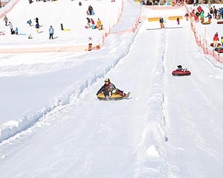 自然豊かな冬を遊び尽くす「滝野スノーワールド」が北海道札幌市で開催中