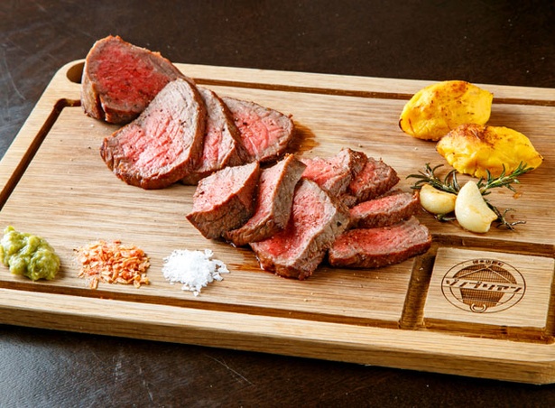 ゾノブリアン / 肉焼き(いちぼ100g 2700円、ランプ100g 2500円)