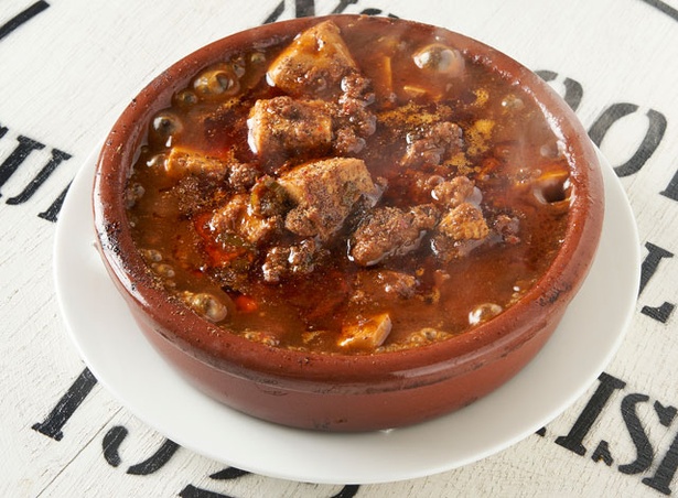 SPICY MEGUSTA / 煮込み麻婆豆腐390円(税込)