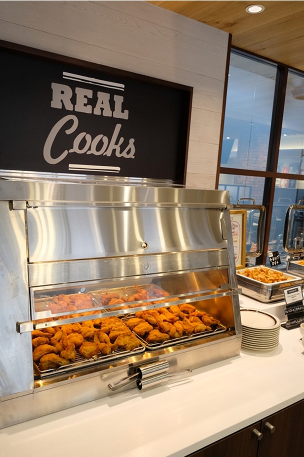 「KFC Restaurant 南町田グランベリーパーク店」店内