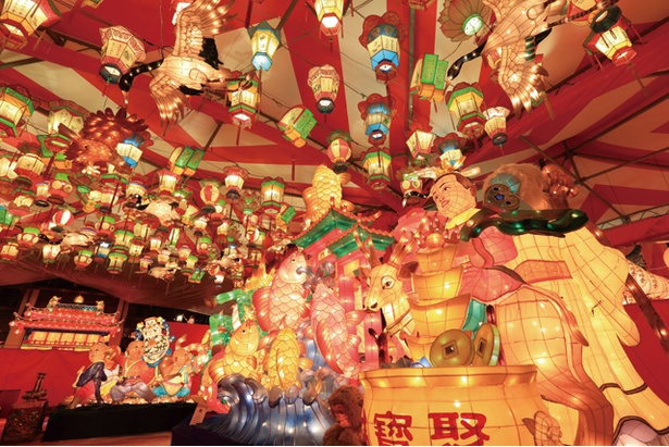 中国ランタンのさまざまな装飾で来場客を魅了する / 2020長崎ランタンフェスティバル