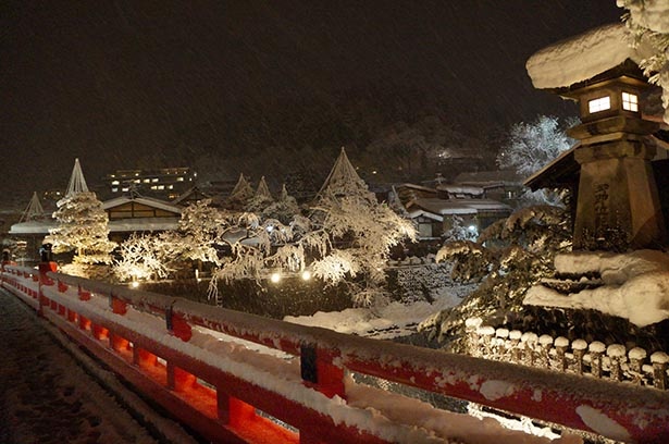 冬の飛騨高山がライトアップ 岐阜県高山市を夜さんぽしよう ウォーカープラス