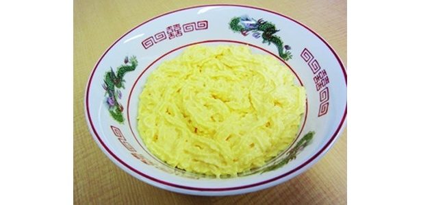 【画像】ギガプリンを丼に出すとココまでギガ盛り感覚に！