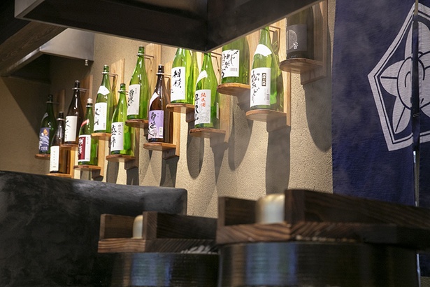 日本酒は、神奈川県内にある13蔵をすべてそろえるこだわりっぷり