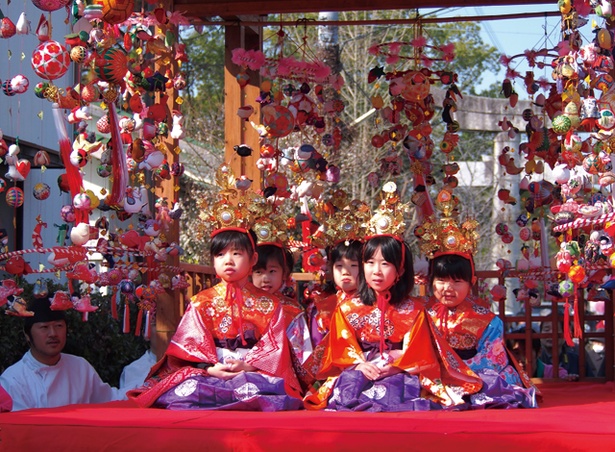 柳川雛祭りさげもんめぐり / おひな様始祭・行列