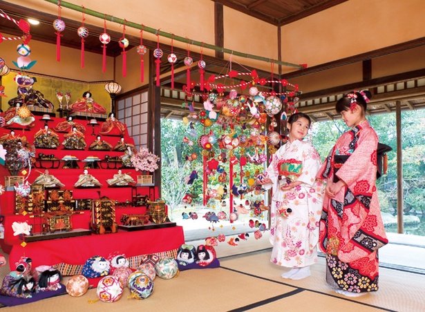 柳川雛祭りさげもんめぐり / 「さげもん」を町中に飾り、観光客を迎える