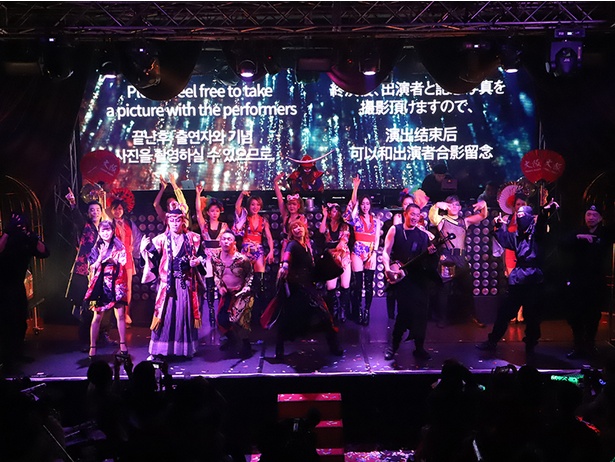 フィナーレは出演者全員がステージに登場