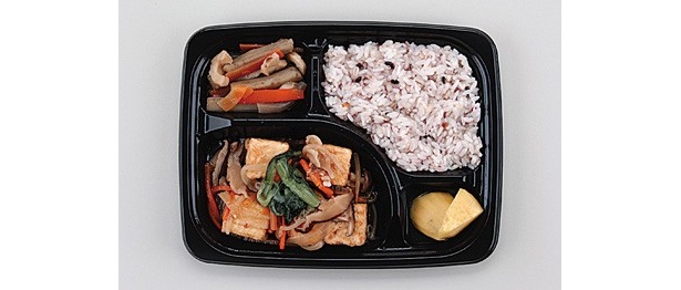 【写真】これで500kcal以下!?　意外にガッツリなメニュー全6品の詳細はこちら！