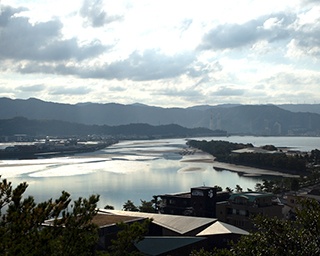 和歌の聖地でのんびりと 和歌山市のみやびな日帰り旅