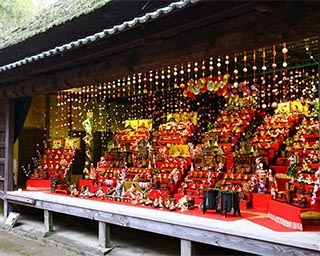 おひな様がズラリ！香川県高松市で「四国村のひな飾り2020」開催