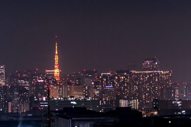 東京の夜景はやはり圧巻。この日は天気が良かったので、東京タワーやスカイツリーも見ることができた
