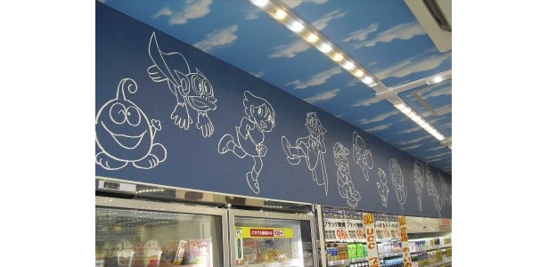 中の壁にもキャラクターたちが
