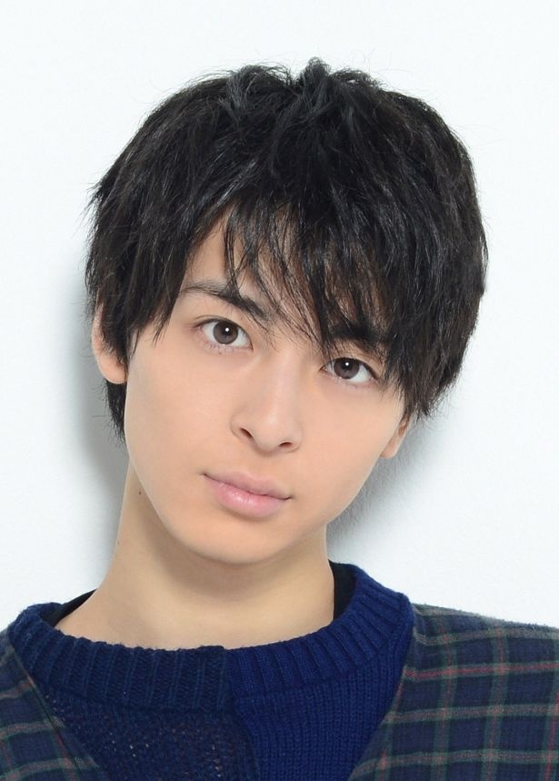 若手注目俳優の高杉真宙が流星の“かけら”を演じている