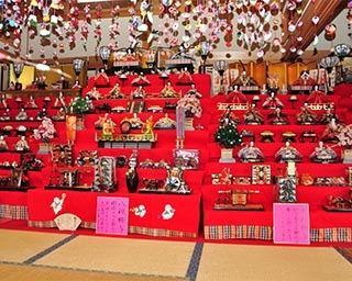 旧東海道が雛街道に！三重県の旧東海道亀山宿・関宿で「東海道のおひなさま」開催