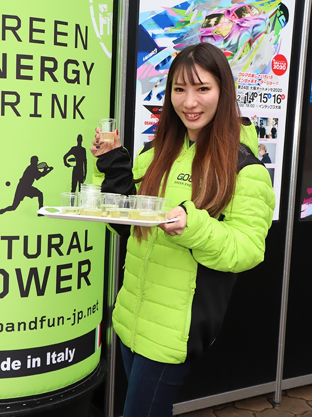 「第24回 大阪オートメッセ2020」の美人コンパニオン