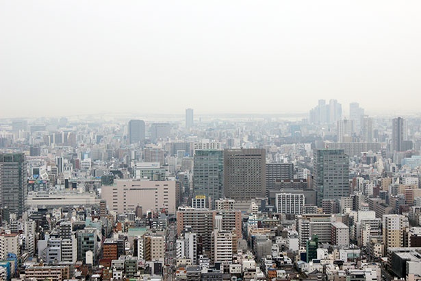 ガラス越しとは違う迫力のパノラマを満喫 東京スカイツリー R で冬のテラスツアー体験 ウォーカープラス