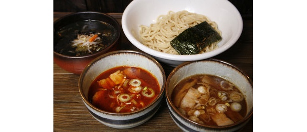 つぼやつけ麺￥680ほか、期間限定メニューなど