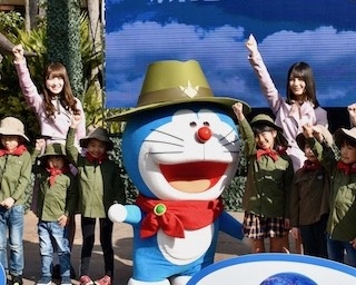 USJとドラえもんの夢のコラボに大興奮！日向坂46加藤史帆・小坂菜緒登壇のスペシャルグリーティング