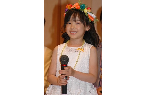 【写真】プレゼンター・芦田愛菜ちゃんのドレス姿はコチラ！