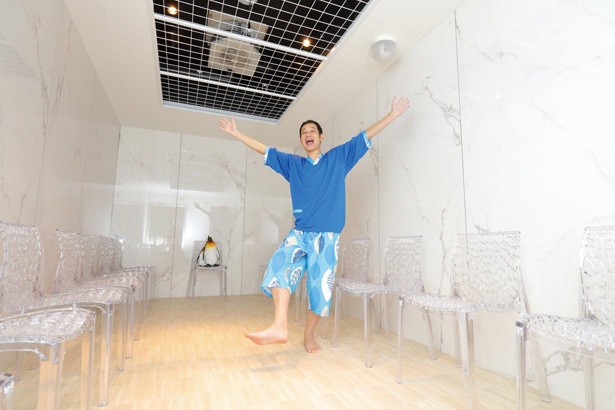 ほてった体を冷気で引き締める「冷んやりのま」。岩盤浴と交互に利用したい