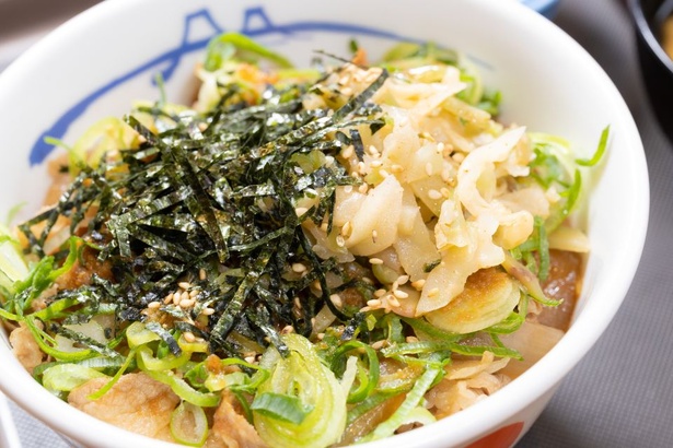 濃い味が好きな人には、あえて玉子を乗せないのもおすすめ