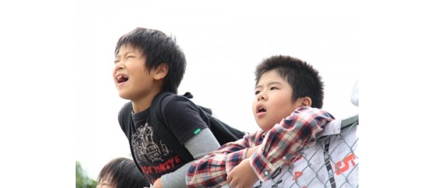 「映画を観てホッコリしたり、自分の子供時代を思い出したり、何かおみやげを持って帰っていただけると嬉しいです」と語った是枝裕和監督