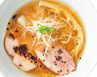 高級ブランド「京鴨」の旨味が存分に味わえる鴨ラーメン！大阪・アメ村「麺に光を」