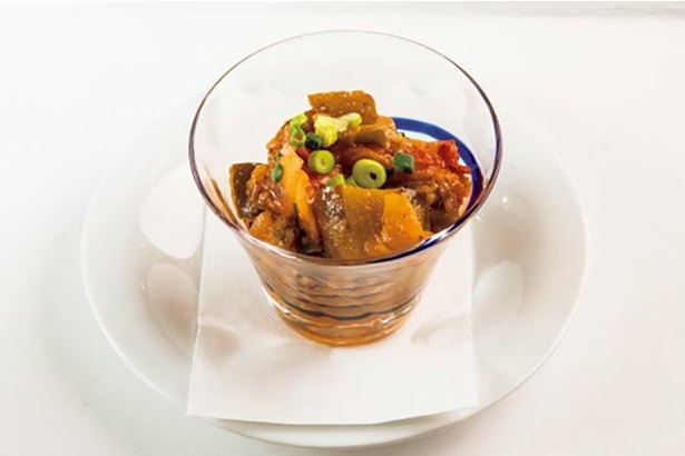 ズッキーニやタマネギなど大きめにカットした野菜がたっぷりの｢ラタトゥイュ｣(310円)