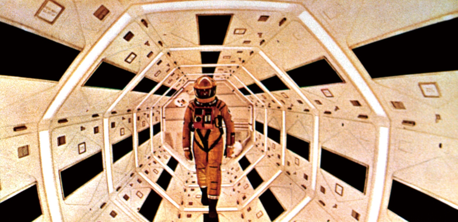 『2001年宇宙の旅』(68) 太古の猿人から人工知能搭載の宇宙船内の“事件”、さらにその先まで、スタンリー・キューブリック監督が描き出す