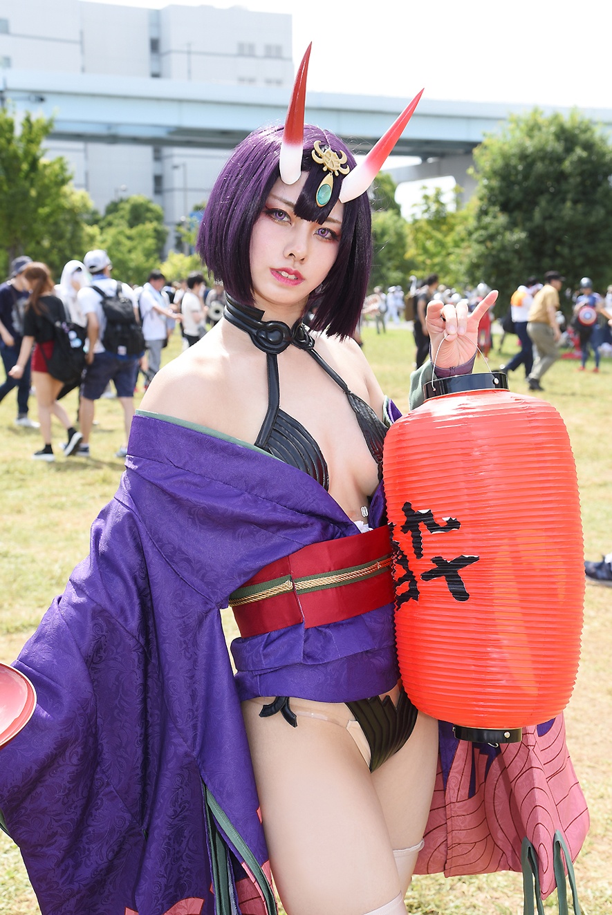 「Fate/Grand Order」の酒呑童子に扮する るたぴさん