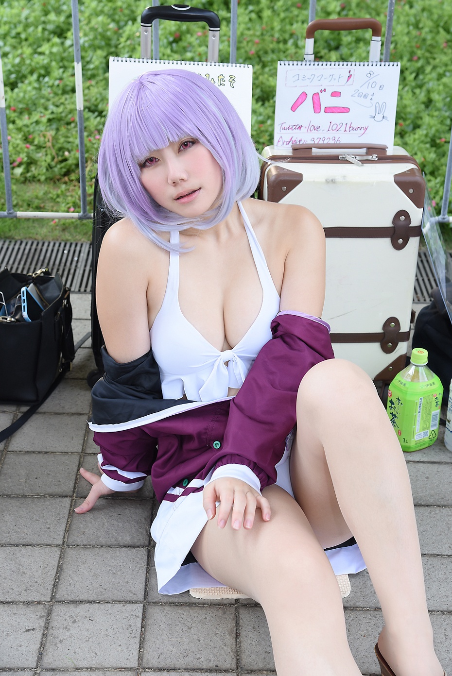 「SSSS.GRIDMAN」の新条アカネに扮するバニさん