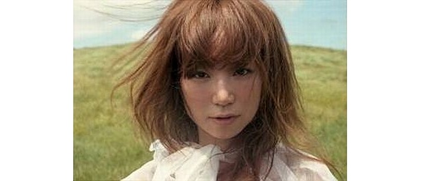 バックに流れるYUKIさんの爽やかな新曲「勇敢なヴァニラアイスクリーム」も必聴