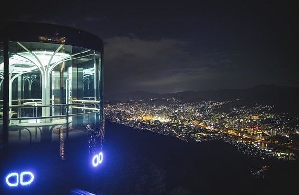 スロープカーと長崎の夜景