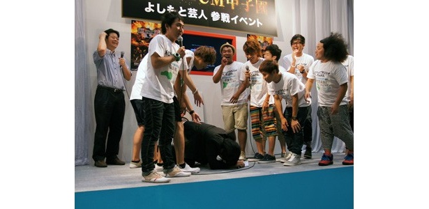 プロデューサー北瀬のフリで急遽アテレコにチャレンジした山ちゃん。しかし痛恨のミスで後輩に良いところを見せられなかった