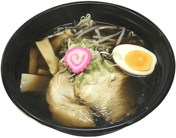 SKY(スカイ)の「夕張石炭くろラーメン」(税込900円)