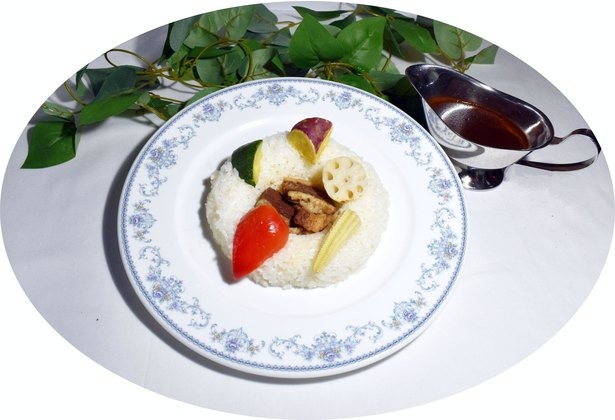 「百獣の王!ライオンカレー」(税込1000円)