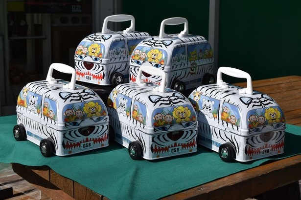 パークを訪れたワクワク感をいつでも味わえる「バス缶クッキー」(税込1400円)