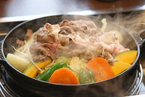創業以来変わらない味のジンギスカンを堪能しよう