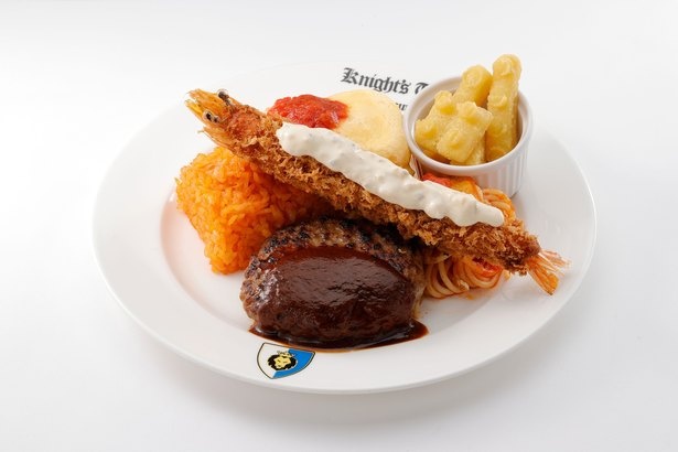 「大人のお子さまセット」(ドリンクバー付 税込2040円、生ビール付 税込2540円)